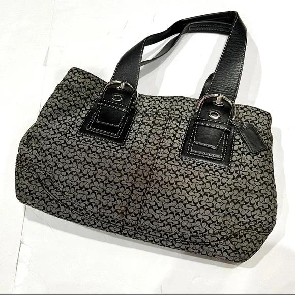 バッグ Coach Soho Mini Signature Turnrock Bag Coach Soho Mini Signature Turnrock Bag